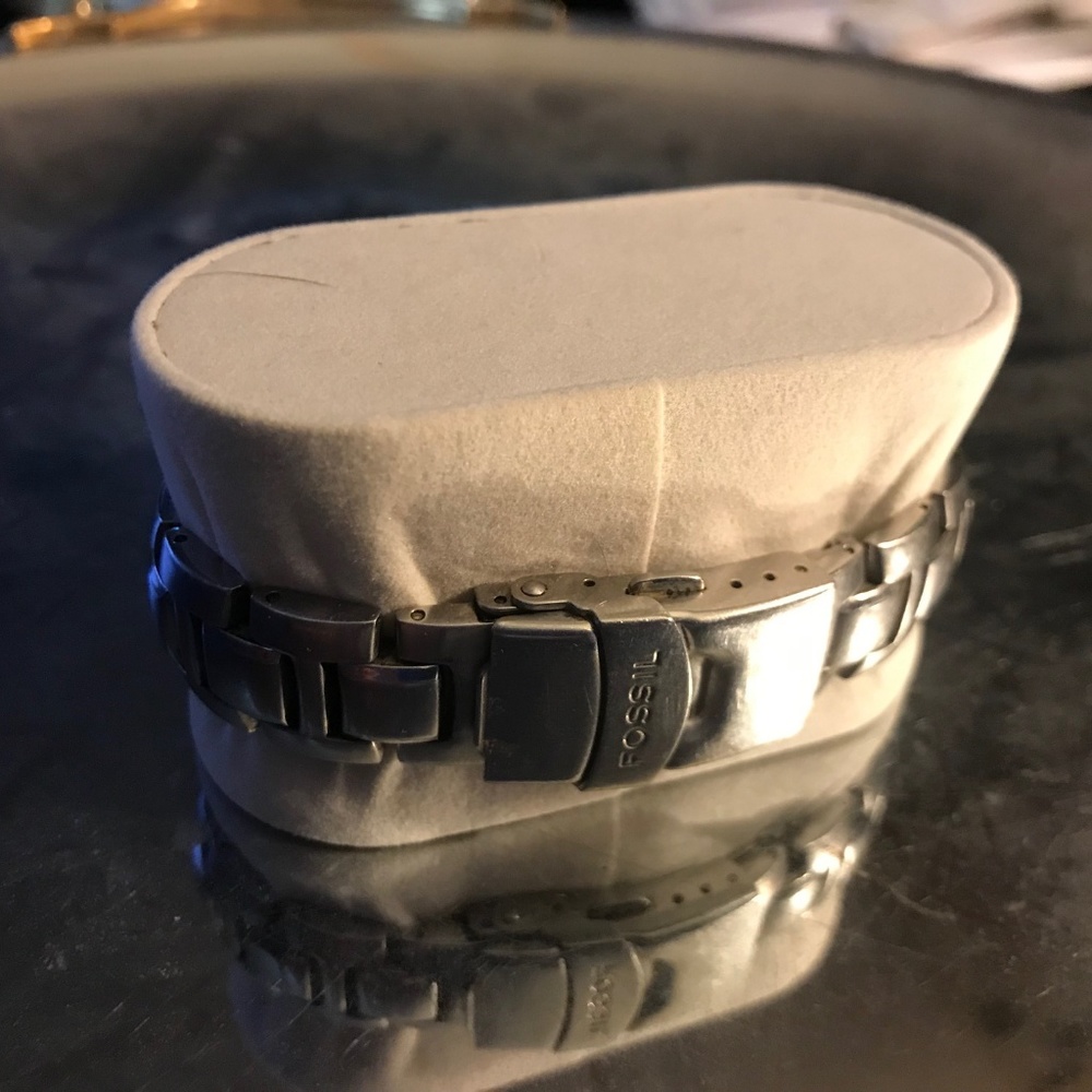 Functioning Fossil Blue Watch - image 4